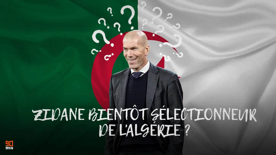 Zinedine Zidane souriant devant un drapeau algérien.