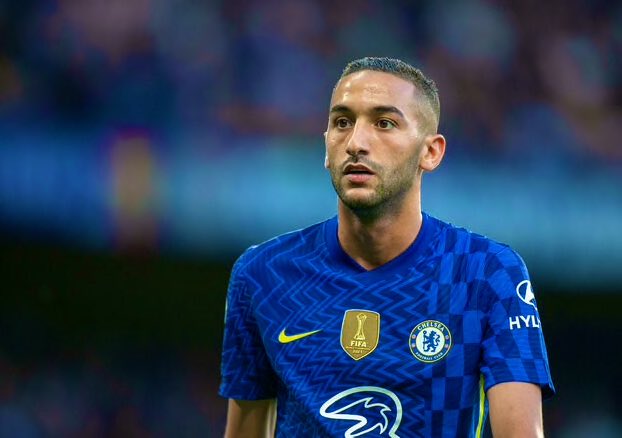 Hakim Ziyech portant le maillot de Chelsea lors d'un match.