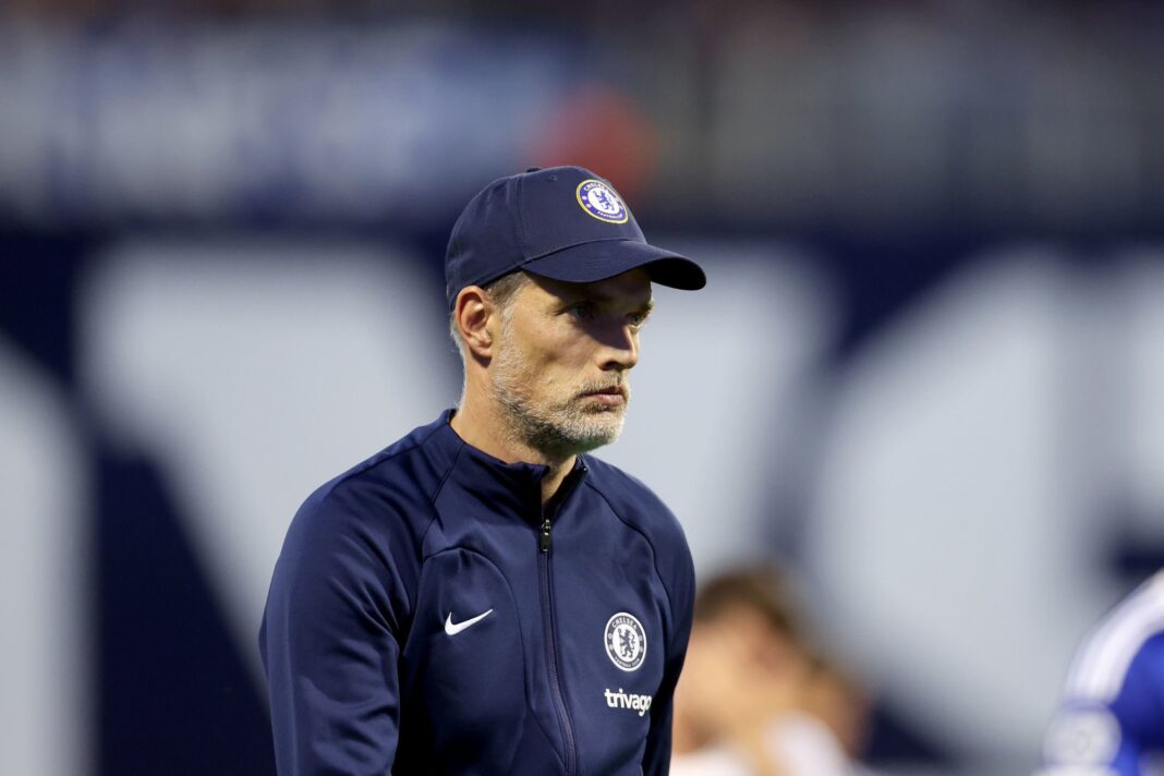 Thomas Tuchel entraîne Chelsea Thomas Tuchel, entraîneur de Chelsea, lors d'un match de football.