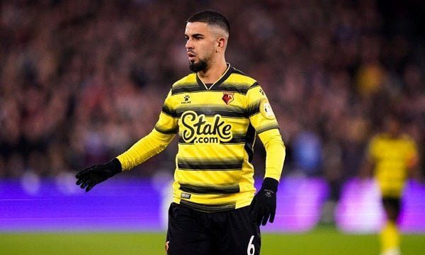 Imran Louza portant le maillot de Watford en match de football.