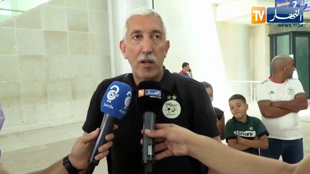 Aboud s'exprime lors d'une interview sur le recours en Algérie contre la FIFA.