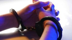 France : Un Algérien perd la boule et tente d'incendier son fils Tentative d'homicide