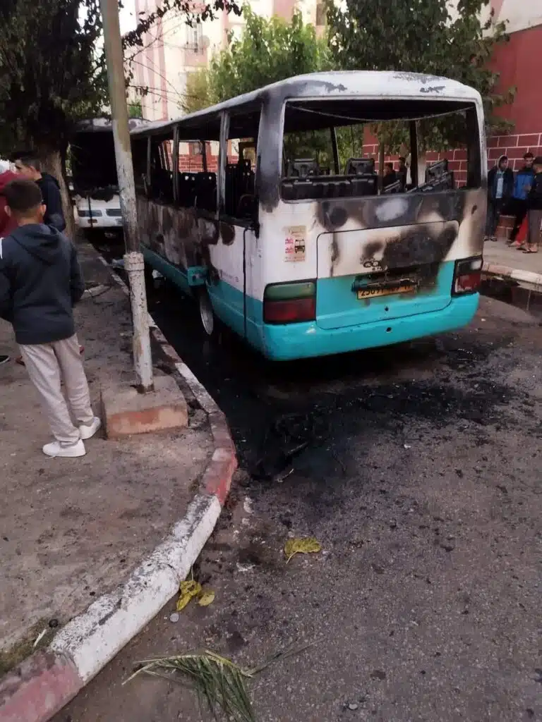 Bus brûlé à Sétif après un incendie criminel.