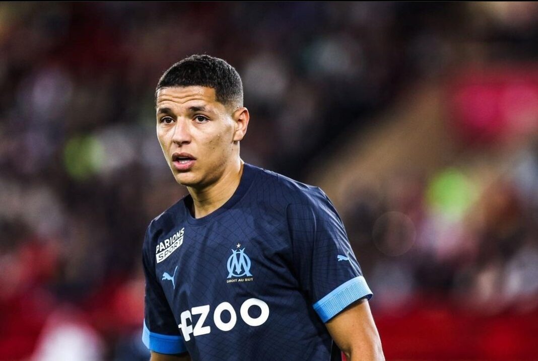 Amine Harit en action lors d'un match Amine Harit joueur de football en action sur le terrain.