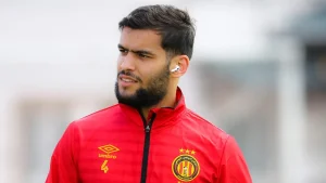 Un cadre de l'équipe d'Algérie blessé à 3 semaines du stage Mohamed Amine Tougaï