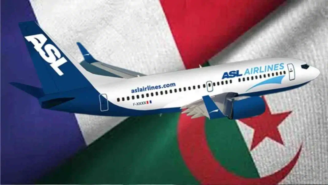 Avion d'ASL Airlines en vol Avion d'ASL Airlines avec drapeau algérien en arrière-plan.