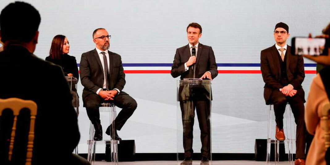 Emmanuel Macron lors d'un discours au Conseil français du culte musulman.