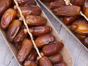 Les dattes algériennes, un succès sous emballage tunisien au Maroc Les dattes algériennes, un succès sous emballage tunisien au Maroc