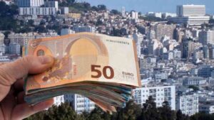 Taux de change ce 19 janv. : 100 euros en dinar algériens sur le marché noir euro dinar , Coup d'œil sur le marché informel :