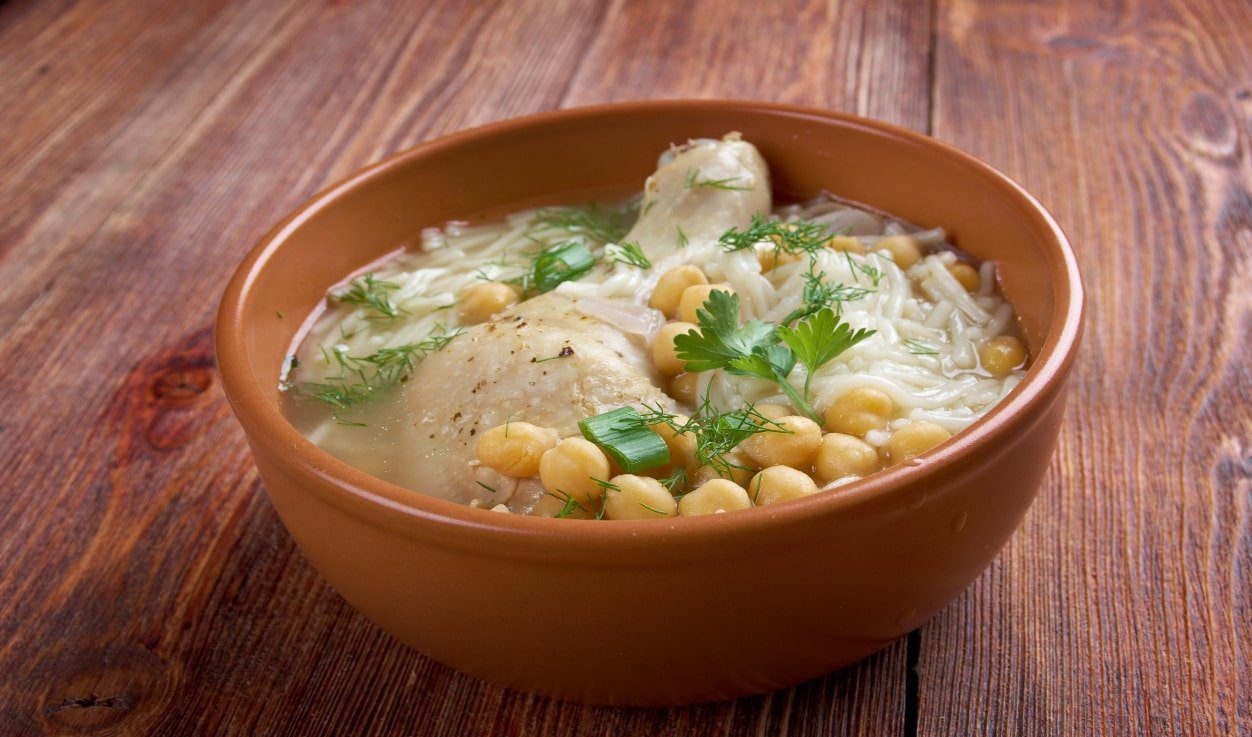 Chorba Beida : La soupe algérienne parmi les meilleures au monde (TasteAtlas) TasteAtlas : la Chorba Beida dans le top 50 mondial des meilleures soupes