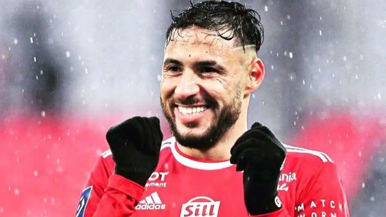 Youcef Belaili : Le surprenant cadeau du coach du Mouloudia d'Alger