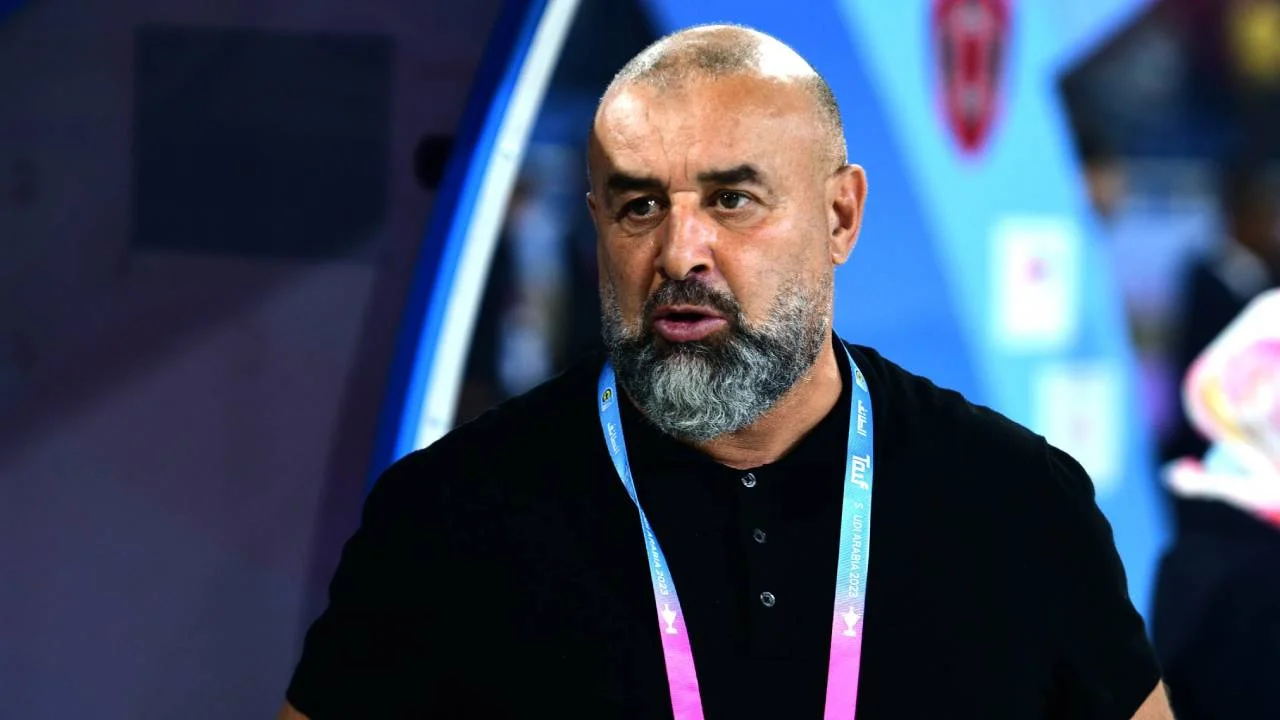 JS Kabylie : Coup de gueule ! Abdelhak Benchikha dénonce une erreur arbitrale