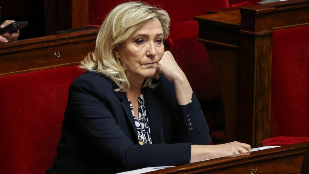 Marine Le Pen lors d'une séance parlementaire en France.