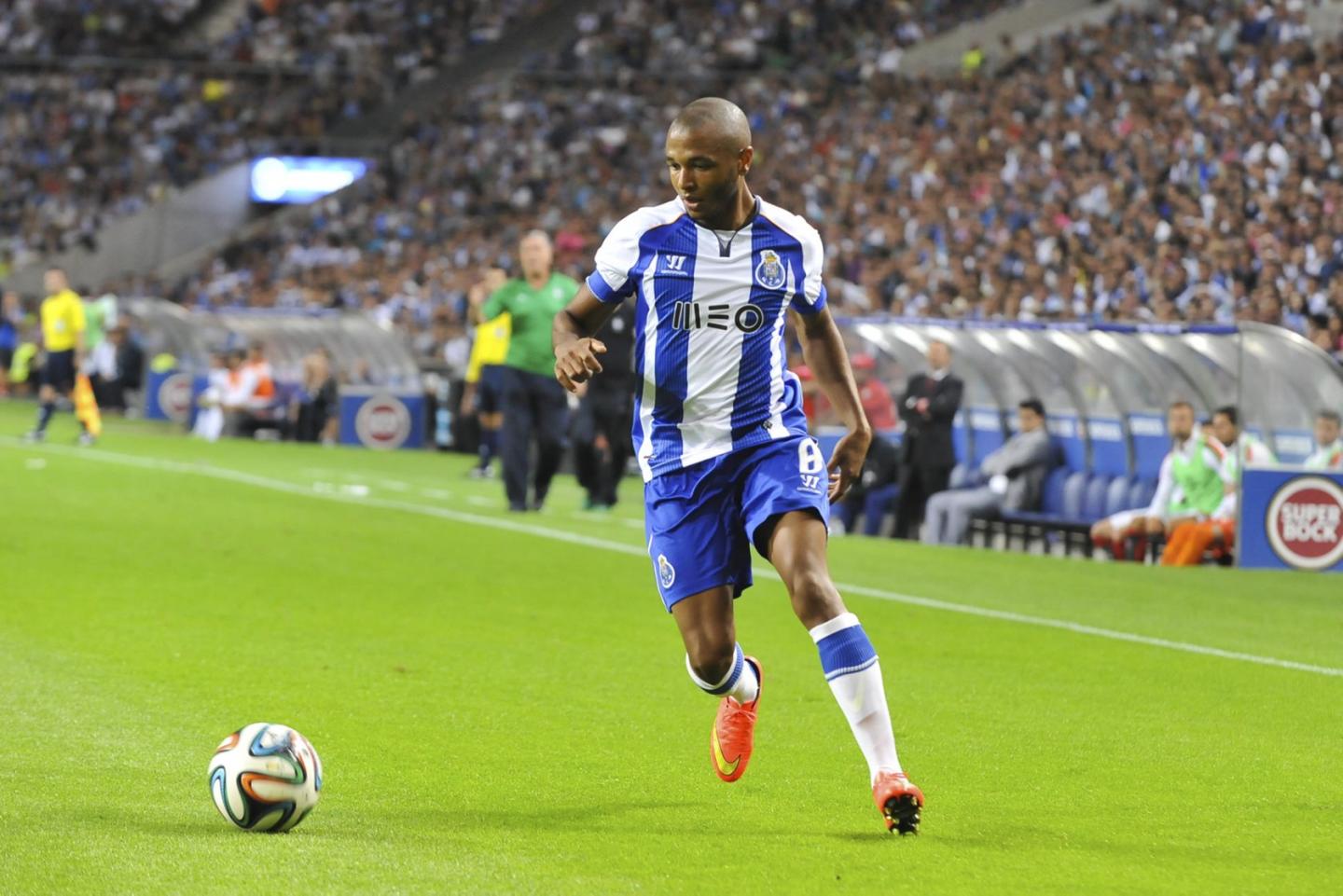 Yacine Brahimi en action lors d'un match de football au FC Porto.