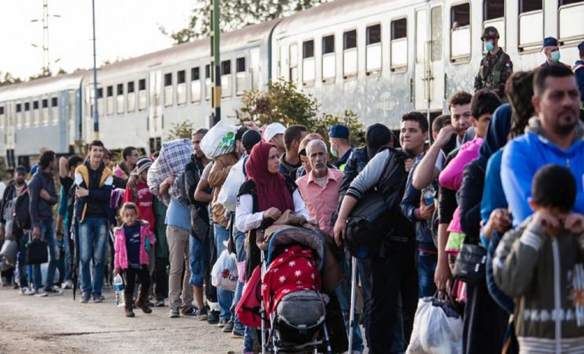 Michel Barnier sur l'immigration en France : Une approche ferme et humaniste La France nomme un Conseiller Diplomatique pour accélérer les expulsions des sans-papiers