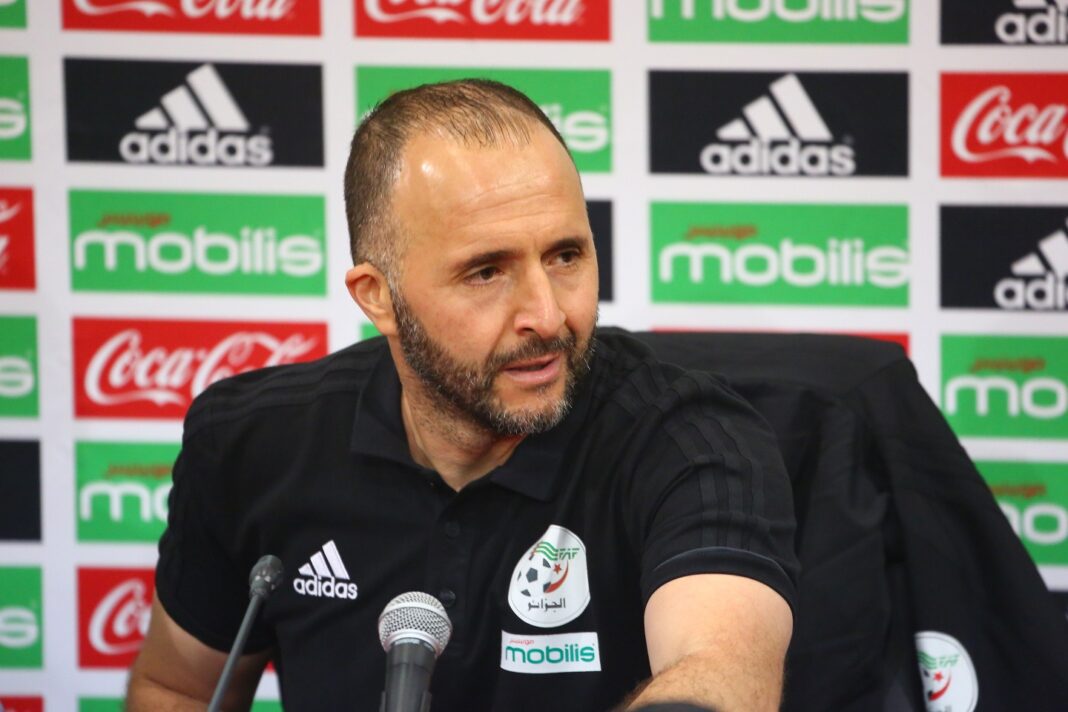 Djamel Belmadi lors d'une conférence de presse avant la CAN 2023.