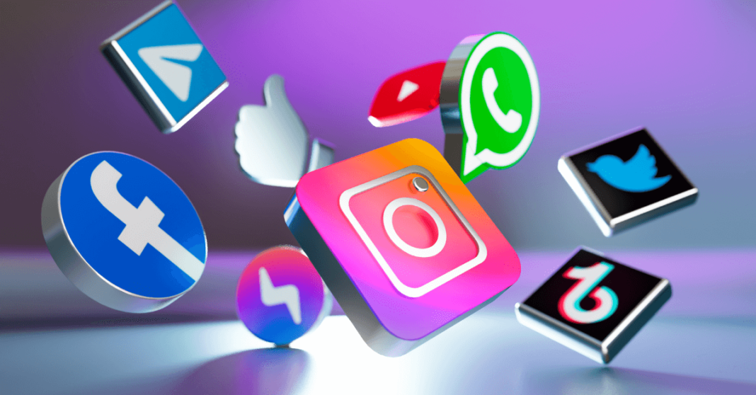 Icônes de Facebook, Instagram, WhatsApp, Twitter et TikTok.