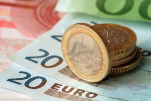 Square DZ : Stabilité des Prix du Dinar sur le marché noir - Lundi 12 Février 2024 Taux de Change du Dinar Algérien Face à l'Euro