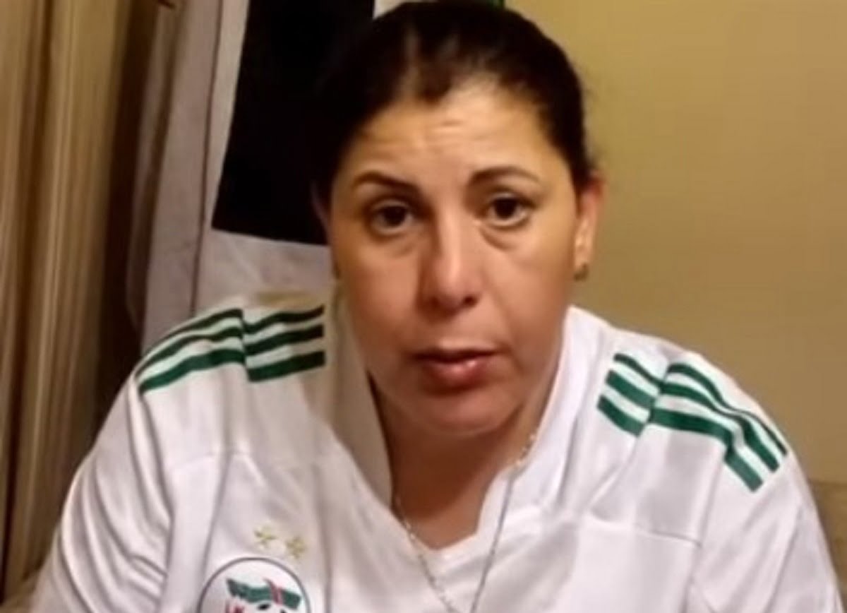 Supporter algérienne Sofia Benlemmane lors de la CAN 2023 en Côte d'Ivoire.