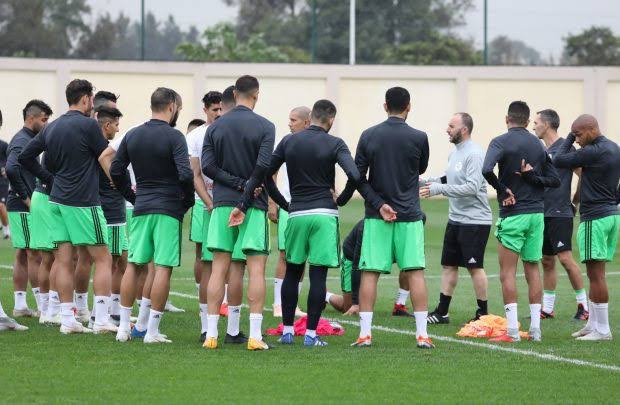 L'équipe d'Algérie en séance d'entraînement avant la CAN 2023.