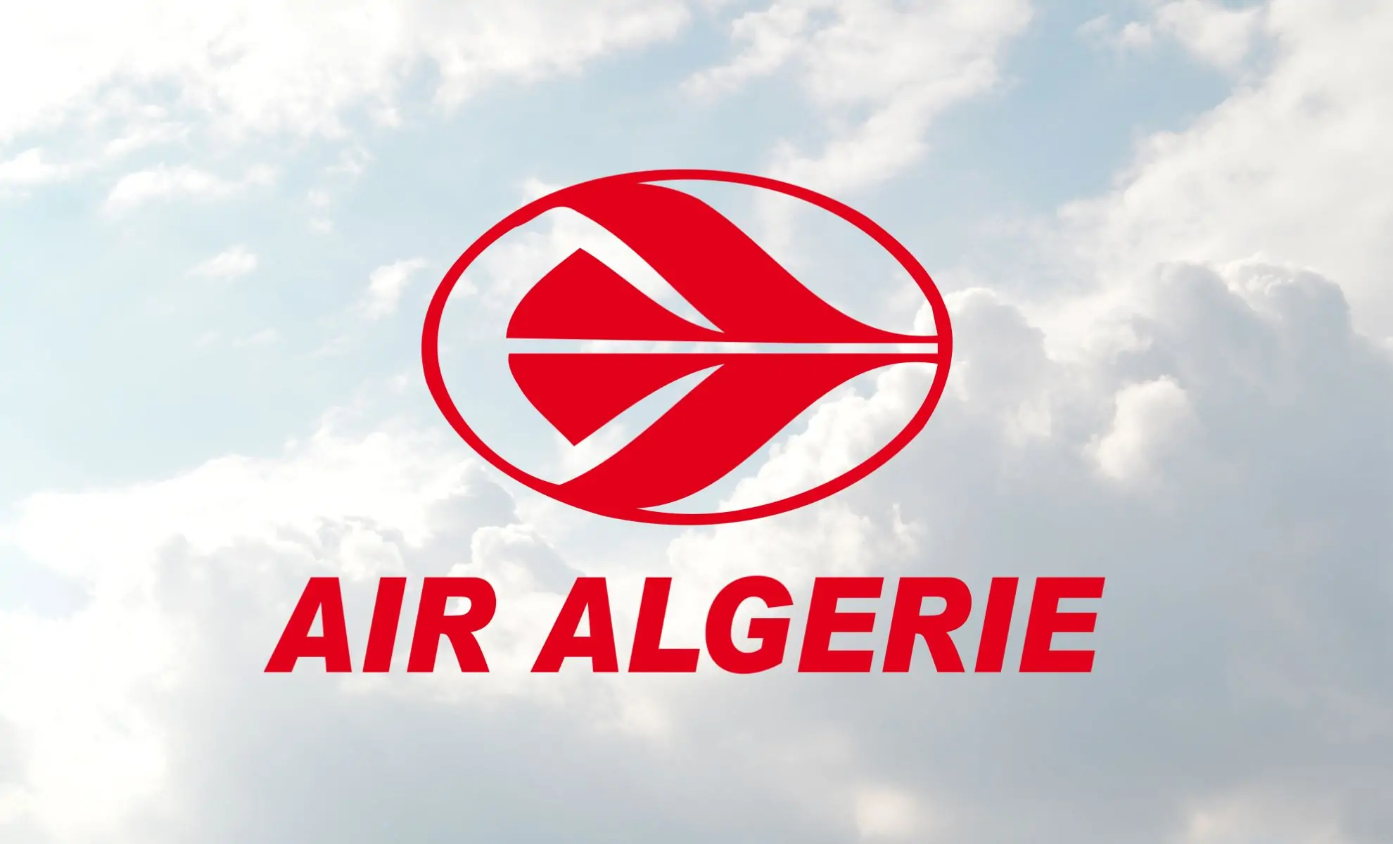 Logo d'Air Algérie contre un ciel nuageux.