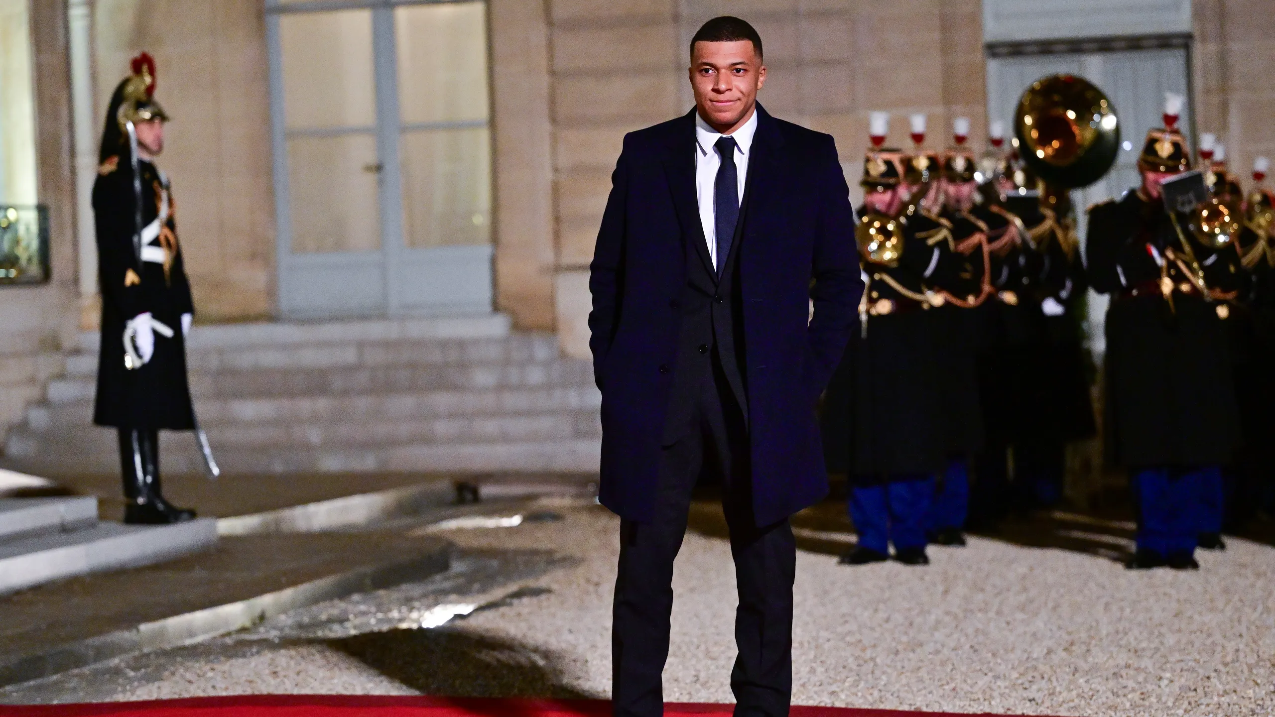 Kylian Mbappé poursuit un influenceur franco-algérien : Les raisons ! Kylian Mbappe