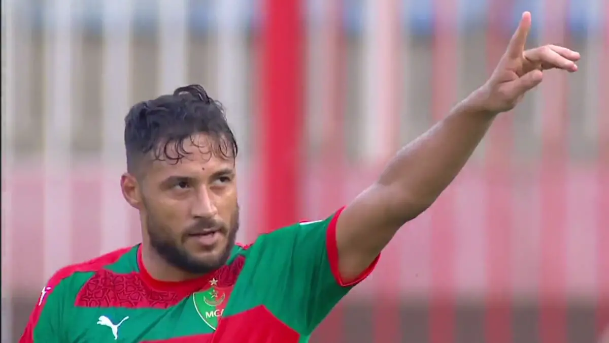 Youcef Belaili se réconcilie avec les supporters algériens : Une déclaration poignante pendant le Ramadan Youcef Belaili : Un nouveau rôle en plus de celui de joueur