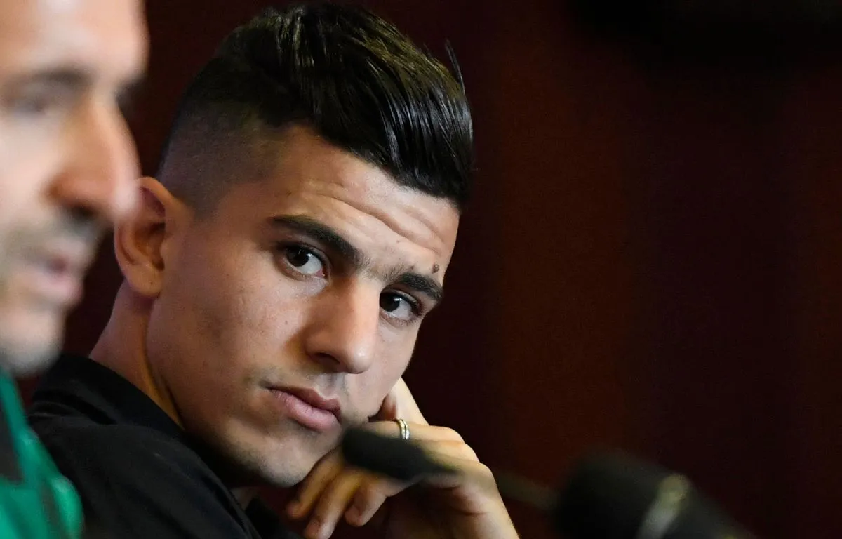 Transfert à l'OM : le maire de Marseille pris à contre pied, bonne nouvelle pour Youcef Atal Transfert à l'OM : le maire de Marseille pris à contre pied, bonne nouvelle pour Youcef Atal