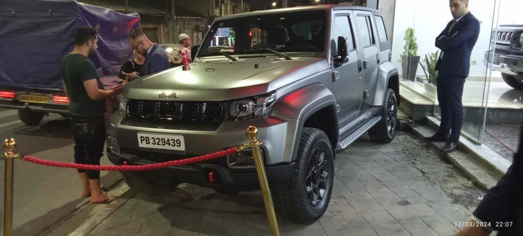 Nouveau SUV BAIC présenté lors d'un événement en Algérie.