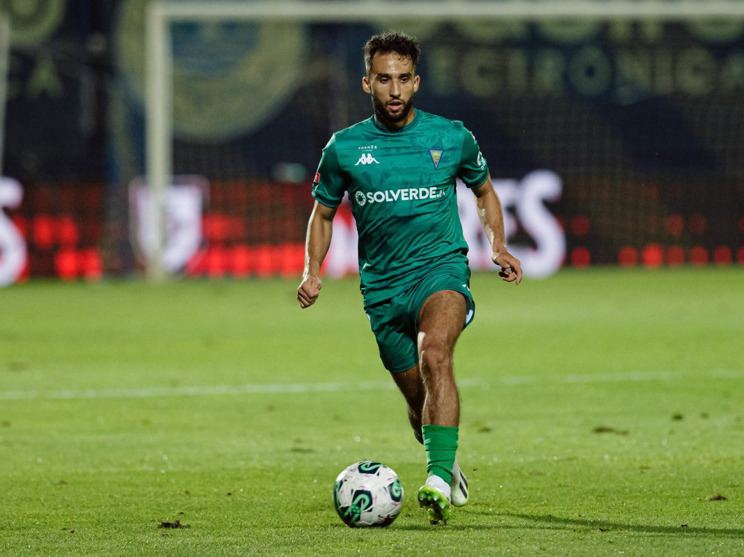 Rafik Guitane : Un défi complexe au Sporting Braga – Les mots choquants de Carlos Carvalhal