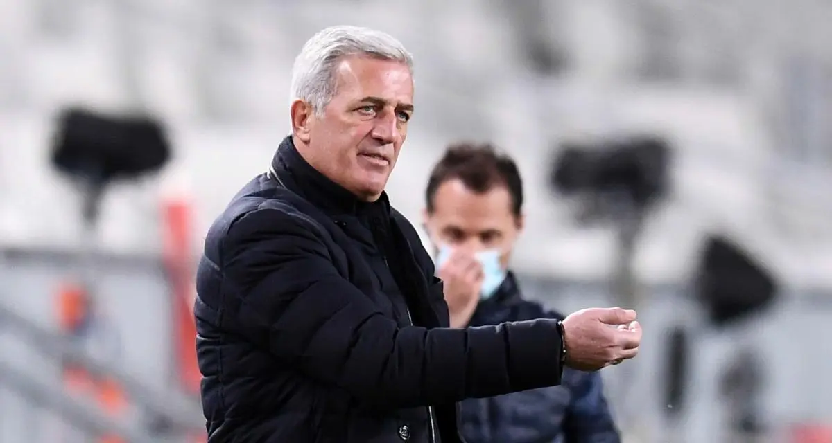 Vladimir Petkovic s'engage pour le Ramadan avec l'équipe nationale d'Algérie Vladimir Petkovic s'engage pour le Ramadan avec l'EN