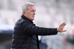 Vladimir Petkovic reçoit des éloges d'un ex joueur de la Squadra Azzurra Vladimir Petkovic reçoit des éloges de Christian Vieri