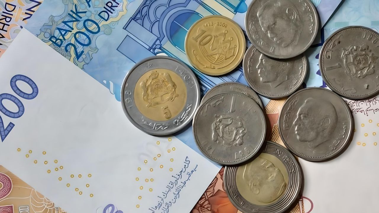 Taux de change en Algérie : Prix des devises étrangères face au DZD sur le marché noir ce 10 novembre 2024 Taux de change en Algérie : La valeur de 100 € en DZD sur le marché noir ce 09 novembre 2024