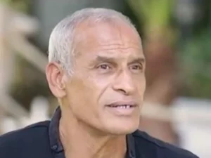 Mahmoud Guendouz lors d'une déclaration importante.