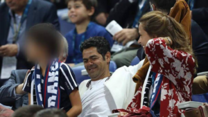Le fils de Jamel Debbouze est -il un joueur du PSG? Enfin, la vérité rétablie Le fils de Jamel Debbouze est -il un joueur du PSG? Enfin, la vérité rétablie