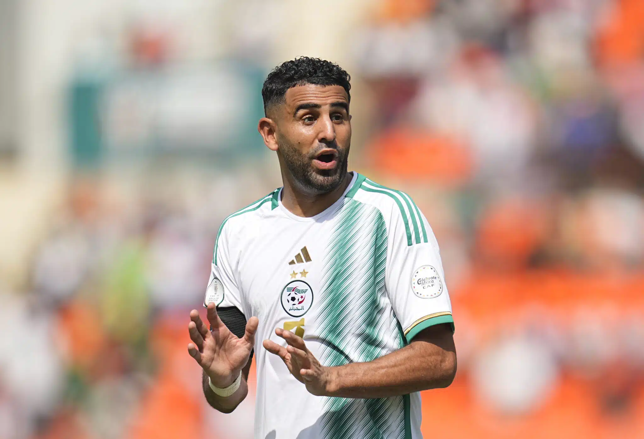 Riyad Mahrez de retour en sélection ? Le flou persiste !