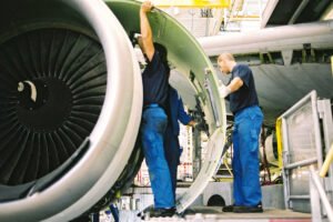 Urgent! Air Algérie recrute dans ces domaines. Voici les conditions... mécanicien d'avion