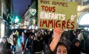 Extrême droite : une montée en puissance qui fait paniquer