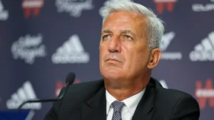 Vladimir Petkovic reçoit des éloges de Yassine Maloumi