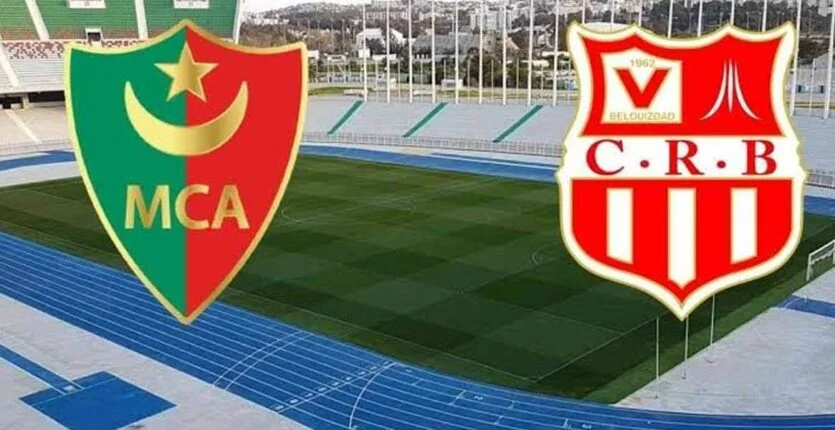 Stade de football avec les logos de MCA et CRB pour la Coupe d’Algérie 2024.
