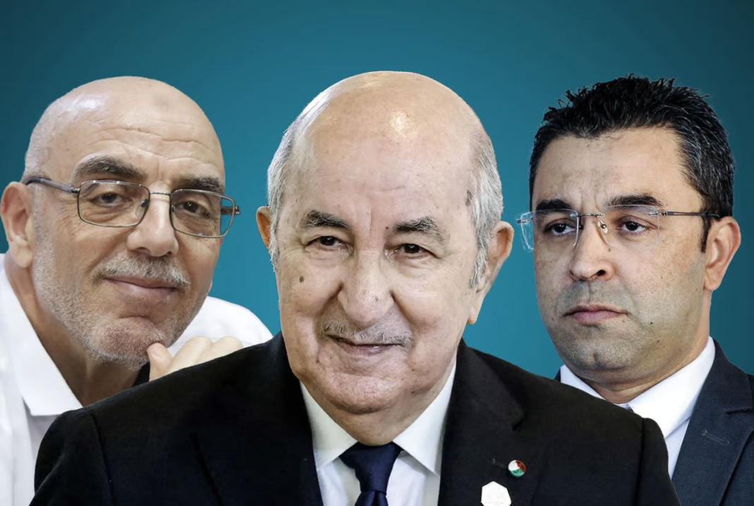 Trois hommes politiques algériens lors d'une conférence.