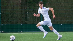 Amin Chiakha à cœur ouvert! Le jeune crack tombe d'admiration pour l'équipe d'Algérie. Voici ses ambitions... Amin Chiakha tombe d'admiration pour l'équipe d'Algérie