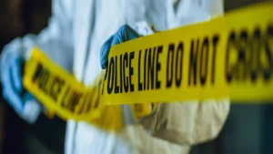 Annaba : une grand mère et son petit fils égorgés vivants. Découvrez les coulisses d'un des crimes les plus odieux Annaba : une grand mère et son petit fils égorgés vivants