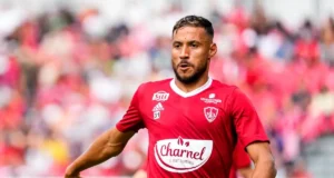 Plainte contre Youcef Belaili : le MC Alger veut passer à la vitesse supérieure Plainte contre Youcef Belaili : le MCA réagit avec fermeté