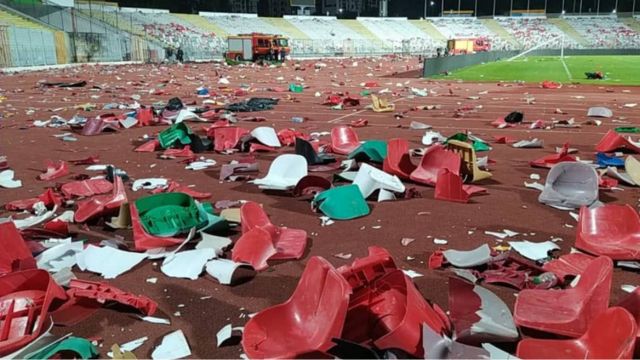 USMA-CSC : 35 supporters condamnés après les émeutes au stade Chahid Hamlaoui USMA-CSC : 35 supporters condamnés après les émeutes au stade Chahid Hamlaoui
