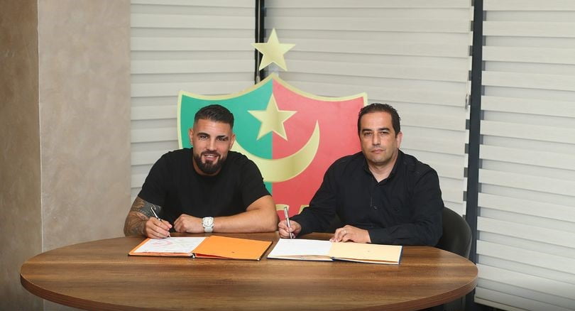 Andy Delort expulsé du MC Alger ? Le président du club clarifie MC Alger