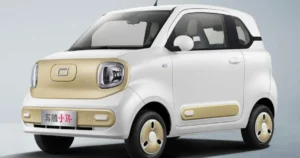 Voiture électrique compacte Bestune Pony blanche avec design moderne.