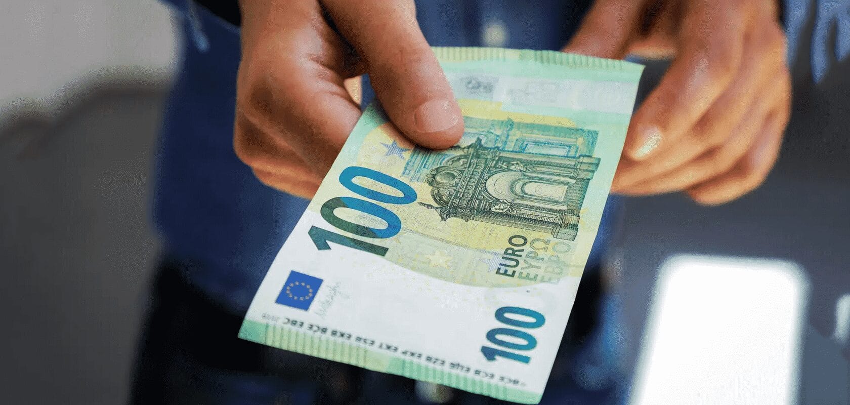 Taux de change sur le marché noir : La valeur de 1000€ en DZD ce 24 novembre 2024 Taux de change en Algérie : La valeur de 100€ en DZD sur le marché noir ce vendredi 22 novembre 2024