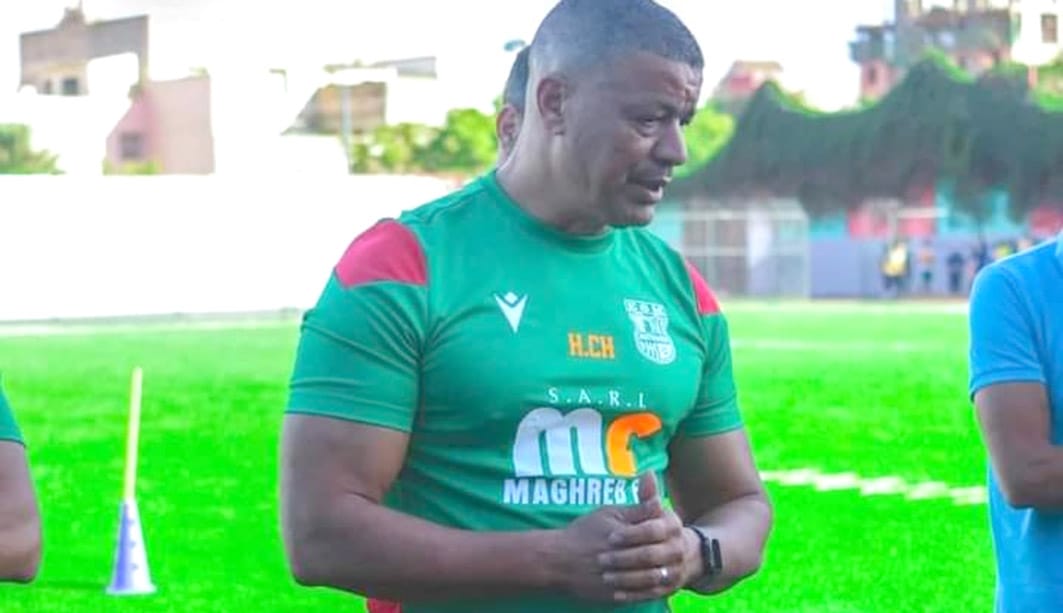 Cherif Hadjar entraîneur USM Khenchela Cherif Hadjar, nouveau coach de l'USM Khenchela, lors d'une séance d'entraînement.