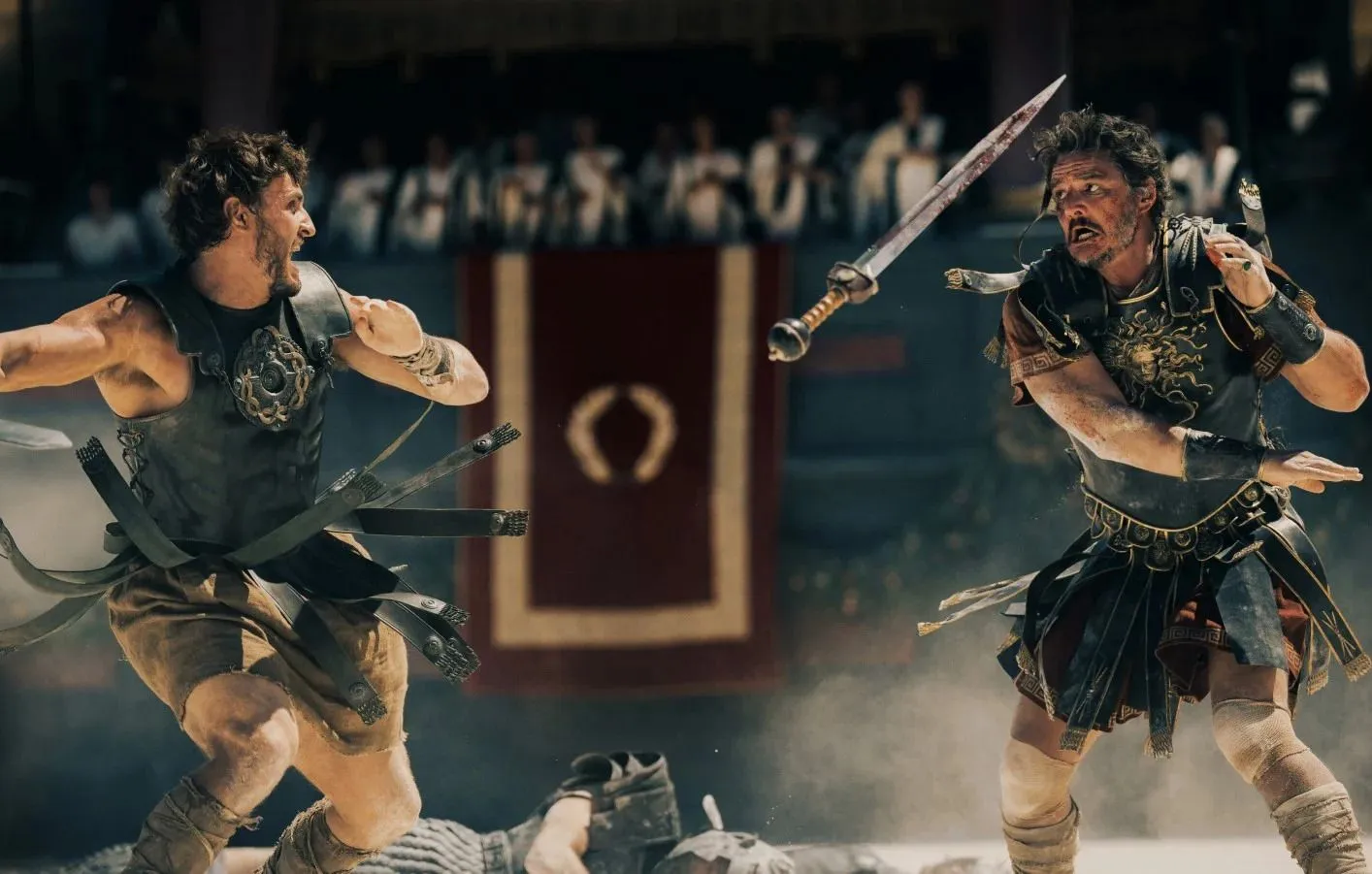 Gladiator II : Un triomphe au box-office algérien Scène de combat intense entre deux gladiateurs dans l'arène.